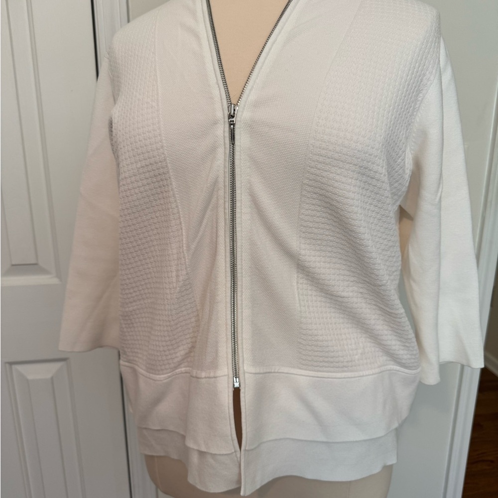 White Textured zip up jacket/sweater style- 3/4 Sleeve